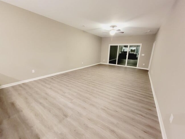 Building Photo - 5289 N Toben Ct