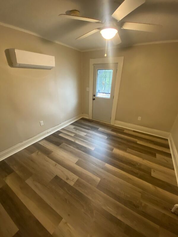 Building Photo - 2405 W Broadway