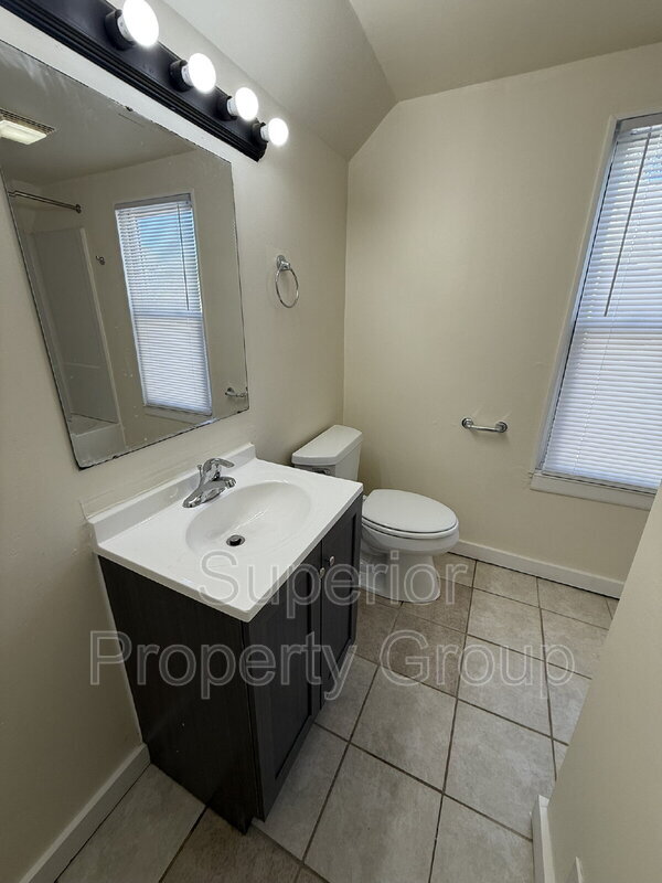 Building Photo - 18 N Fair Oaks Ave