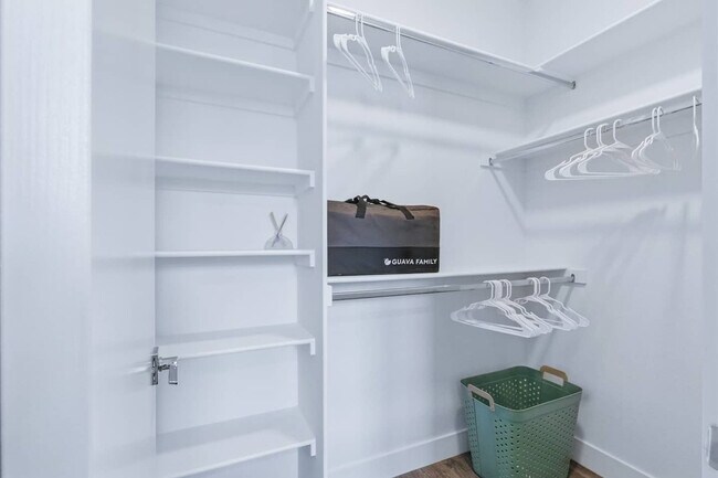 Building Photo - 6029 Benton St