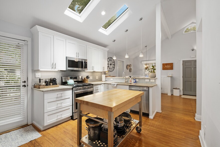 Building Photo - 1788 Ridgeway Ave NW