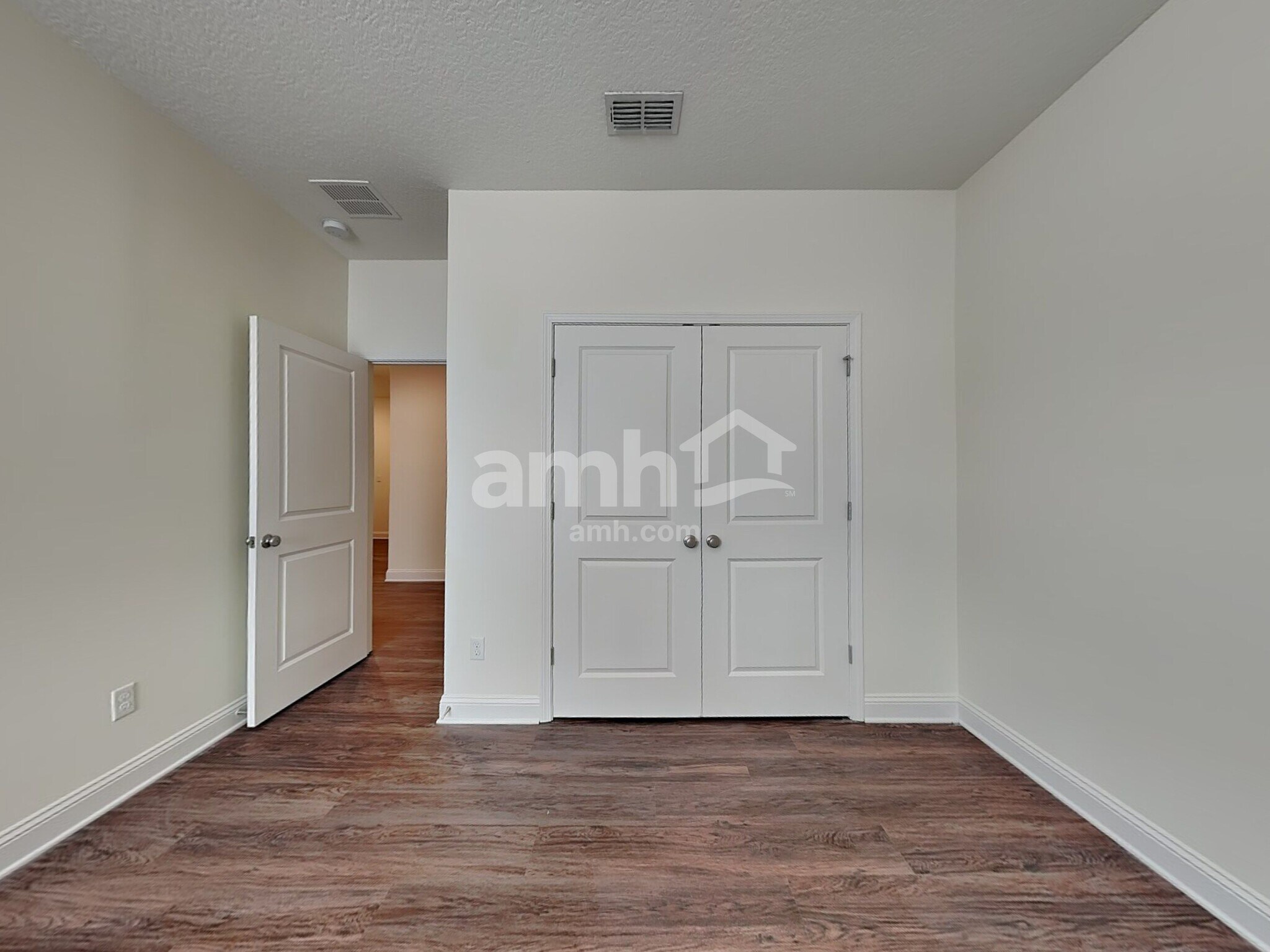 Building Photo - 319 Cortez Dr