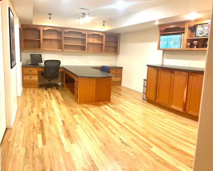 Building Photo - 5355 Sage Brush Dr