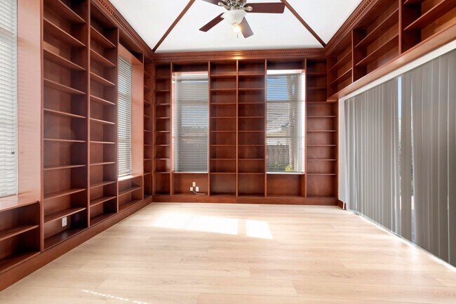 Building Photo - 22164 Verbena Way