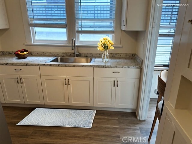 Building Photo - 937 W 10th St