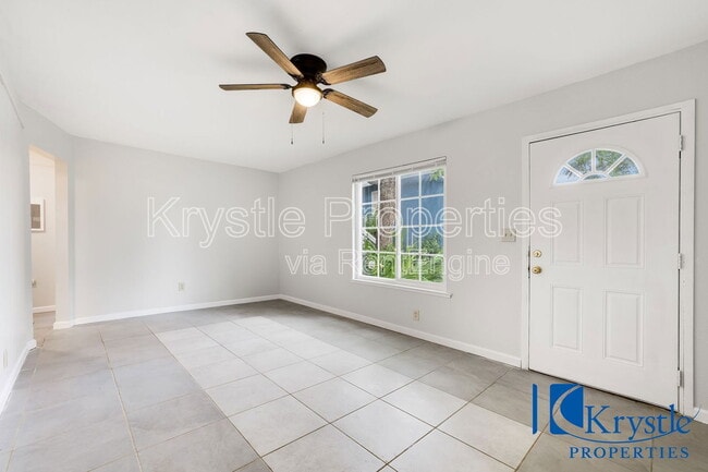 Building Photo - 938 Winchester St