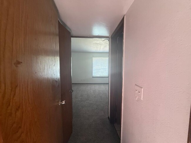 Building Photo - 7407 Kings Manor Ct