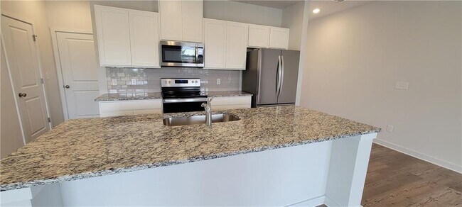 Building Photo - 24 Founders Dr