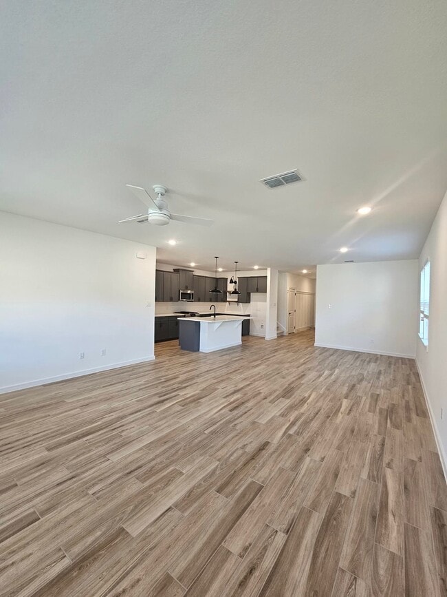 Building Photo - 8414 Bay Oaks Dr