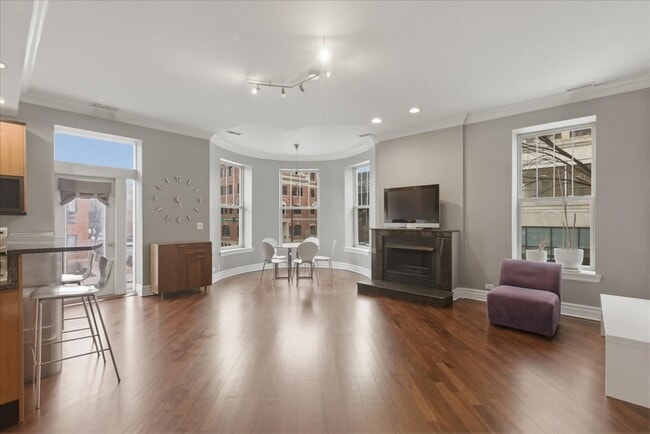 Building Photo - 36 S Ashland Ave