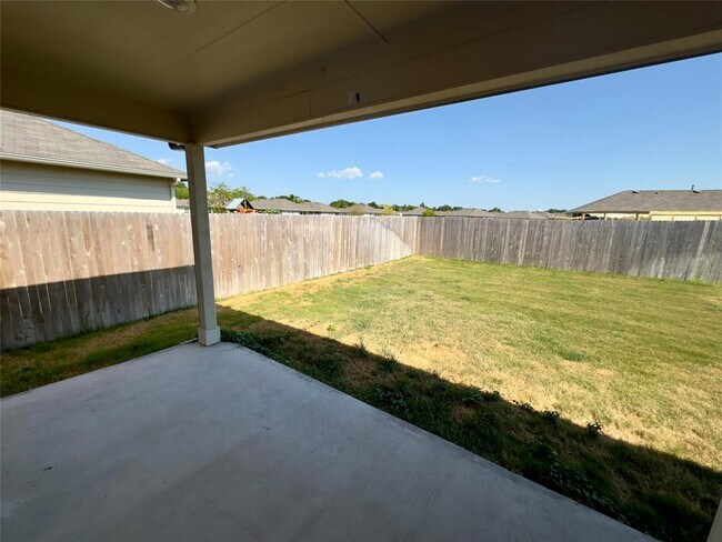 Building Photo - 1302 Camden Ln