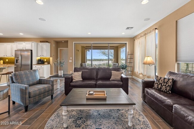 Building Photo - 4456 Covered Wagon Trl