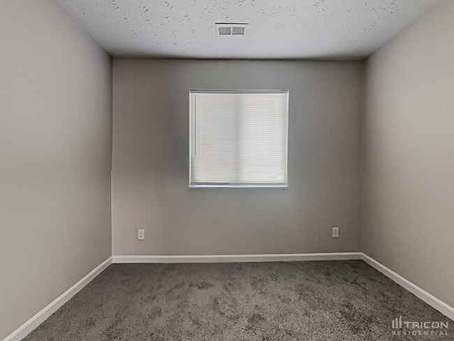 Building Photo - 6616 Dunsdin Dr