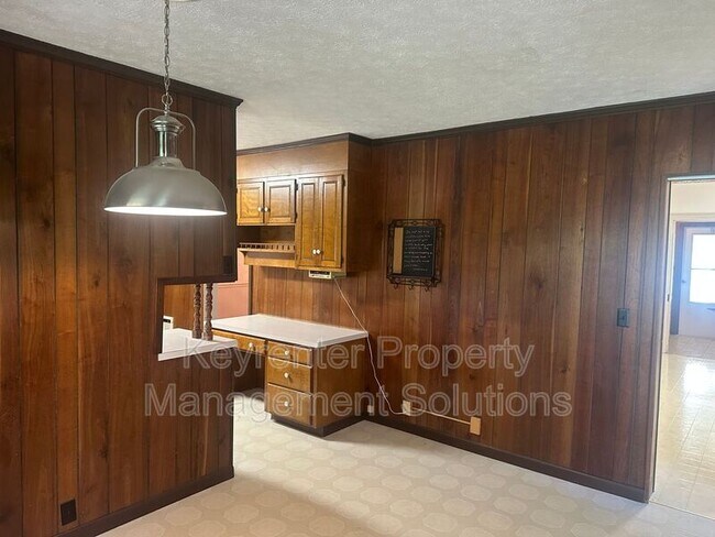 Building Photo - 151 Tanner Ln