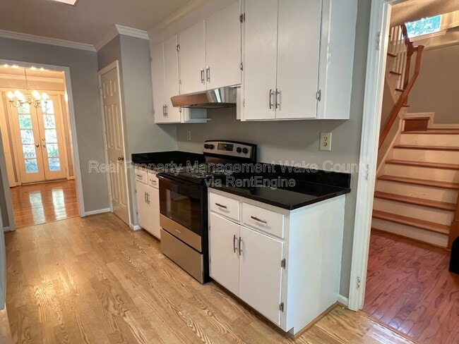 Building Photo - 2884 Wycliff Rd