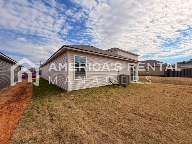 Building Photo - 4118 White River Rd