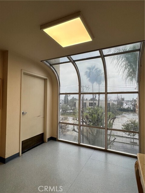 Building Photo - 11410 Dolan Ave