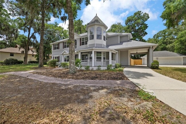 Building Photo - 1628 SE 29th Terrace