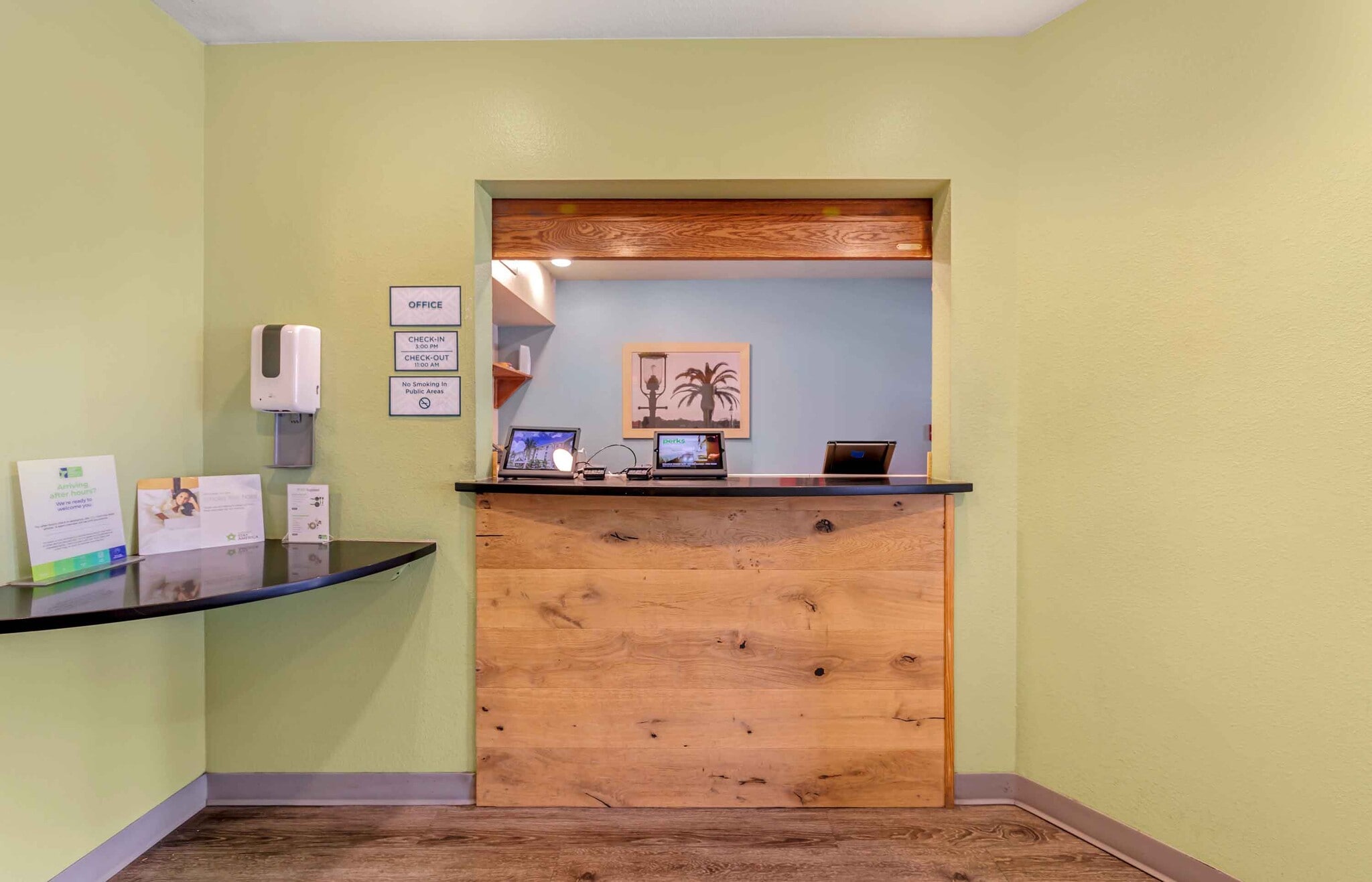 Building Photo - Furnished Studio-Fort Lauderdale - Airport - West