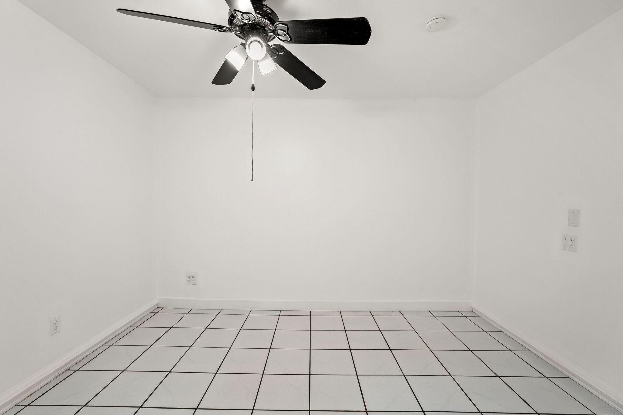 Building Photo - 12755 Judd St