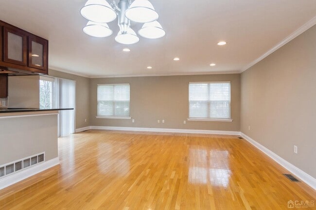 Building Photo - 34 Chimney Ct