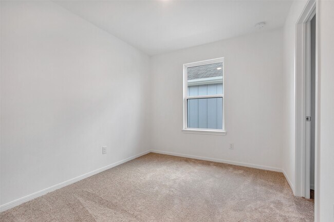 Building Photo - 21407 Austell Pond Dr