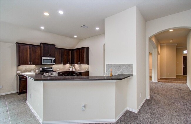 Building Photo - 8214 Mandalay Bay Dr