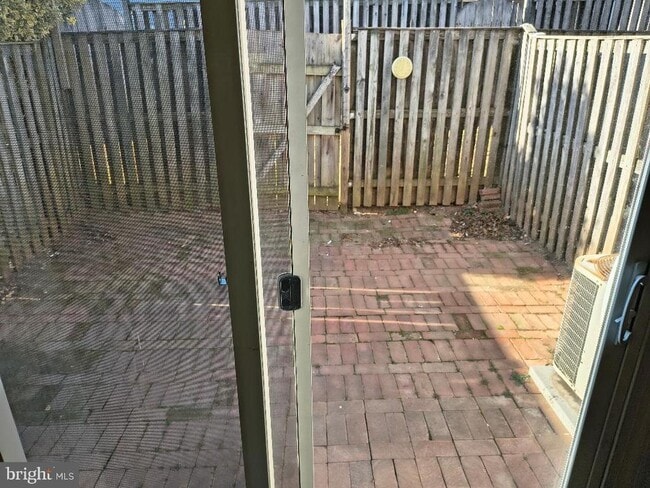 Building Photo - 12502 Laurel Grove Pl