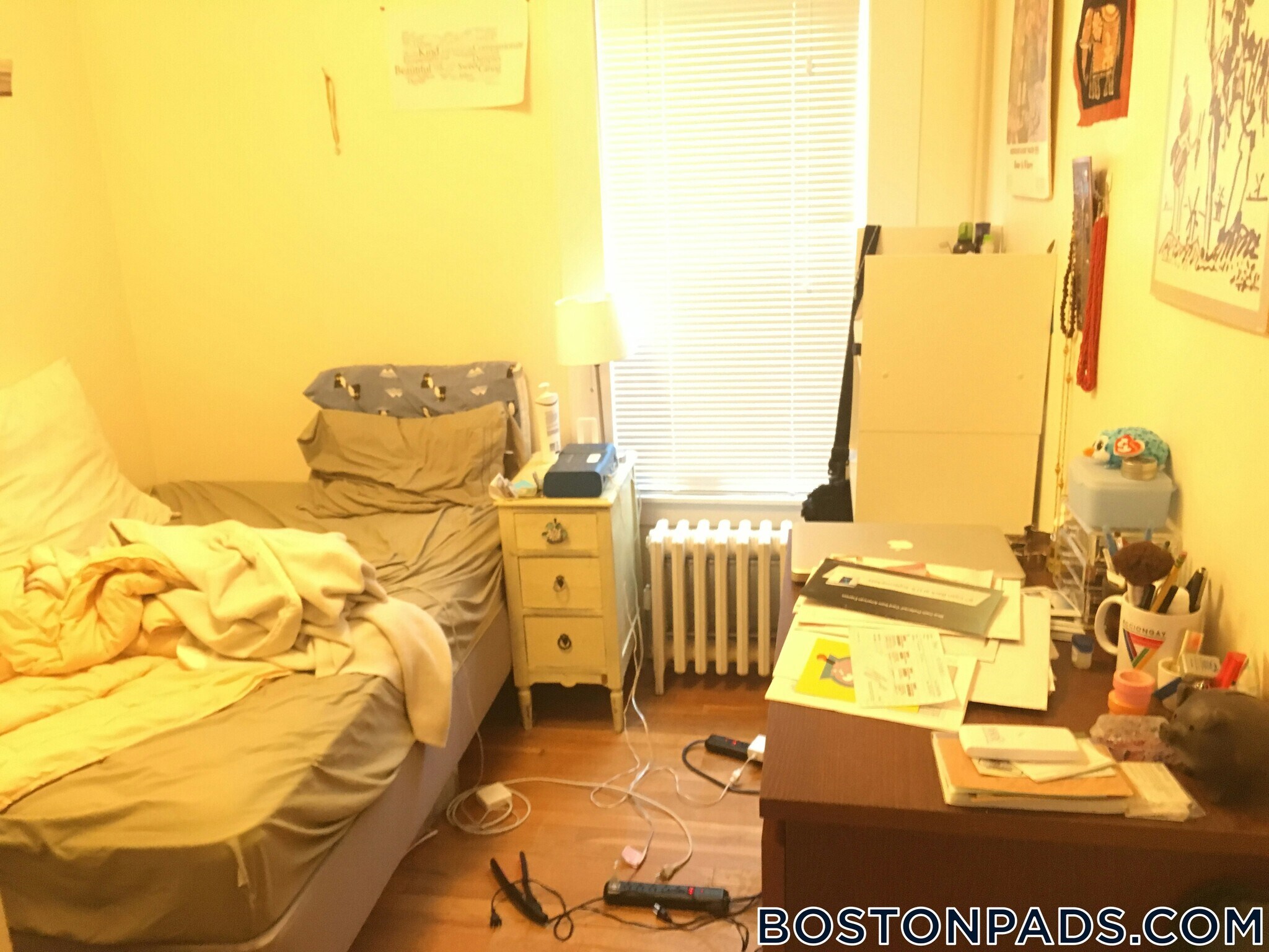 Building Photo - 28R Cherry St