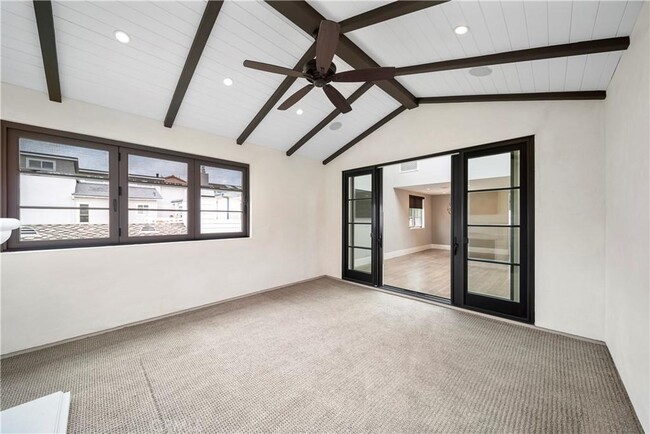 Building Photo - 3510 3rd Ave