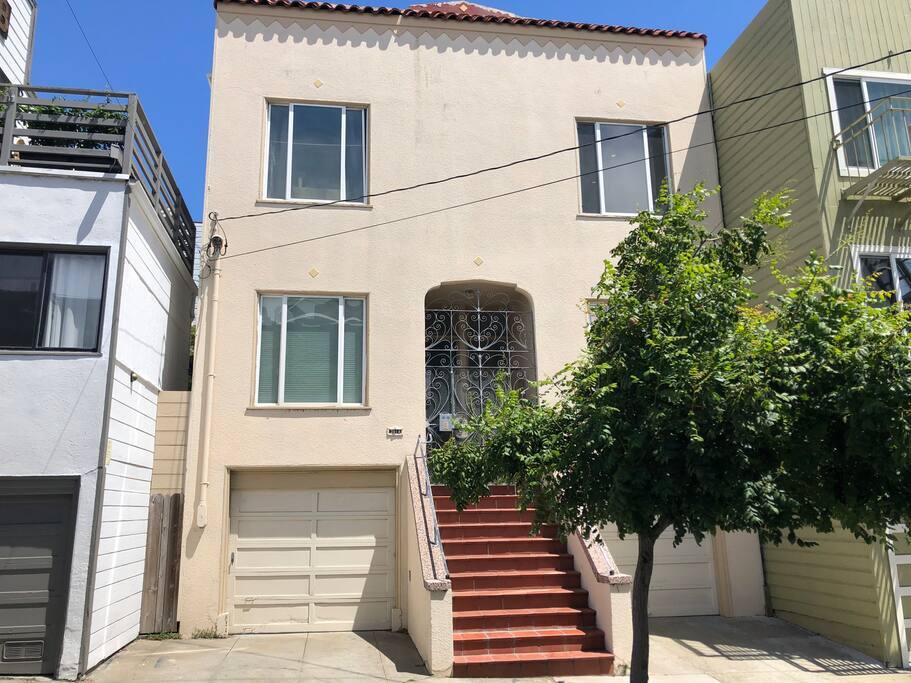 Building Photo - 3514 26th St