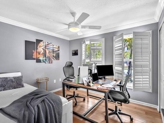 Building Photo - 14304 S Royal Cove Cir