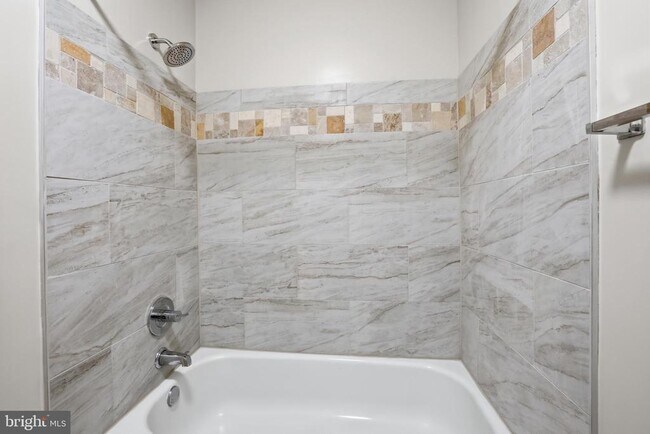 Building Photo - 2844 Yarling Ct