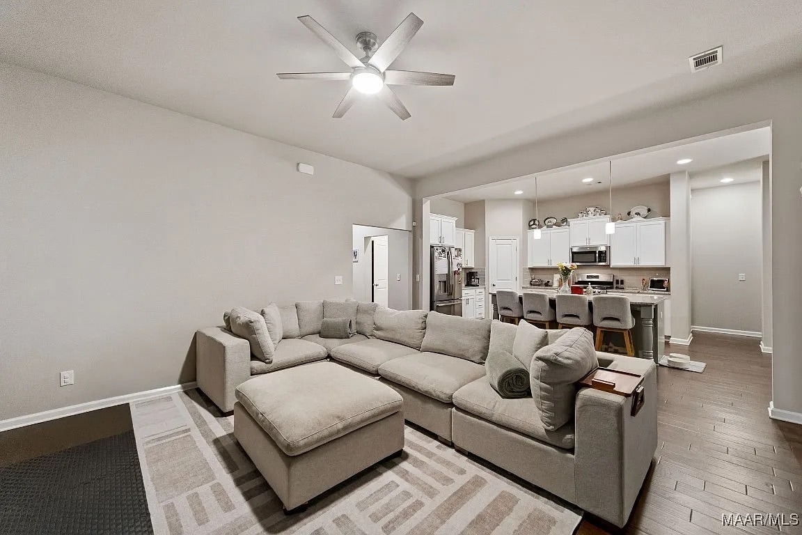 Building Photo - 10504 Duncannon Trl