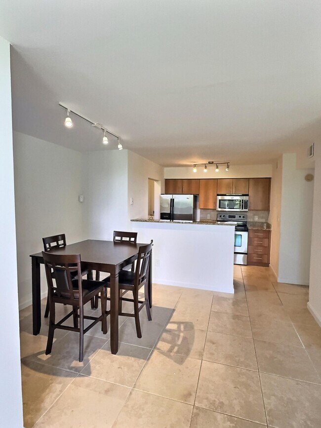 Building Photo - 1275 Crystal Way
