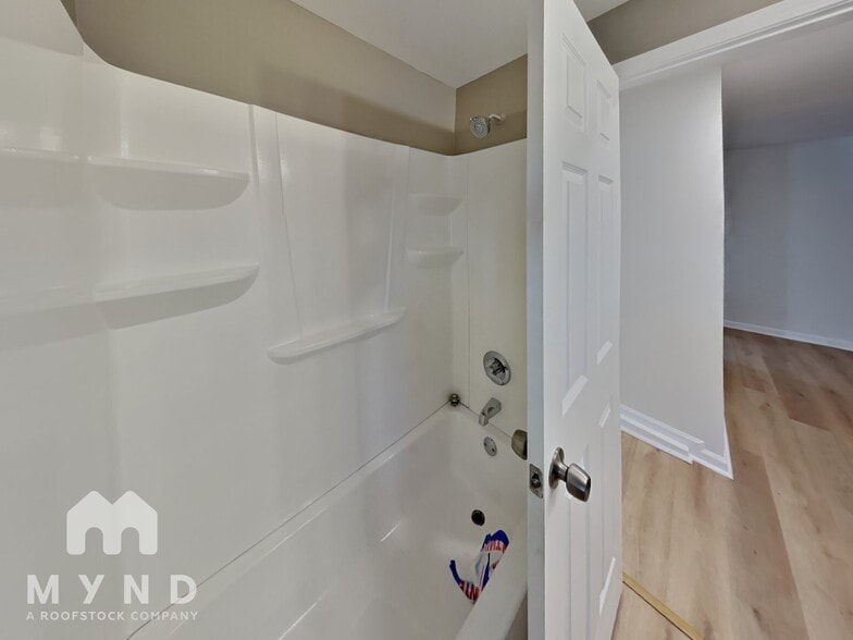 Building Photo - 2502 Barge Rd SW