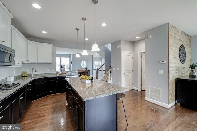 Building Photo - 6262 Summit Point Ct