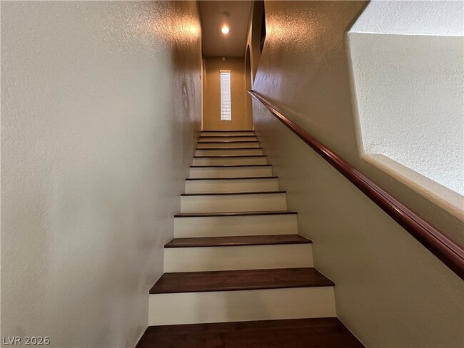 Building Photo - 2442 Granada Bluff Ct