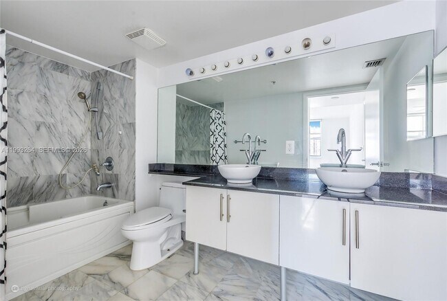 Building Photo - 31 SE 5th St