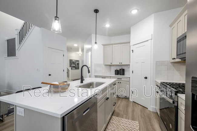 Building Photo - 2903 Red Velvet Ln