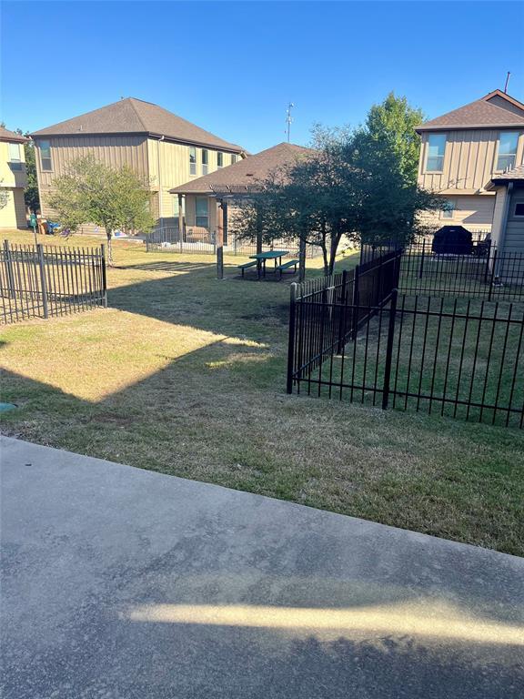 Building Photo - 7233 Menchaca Rd