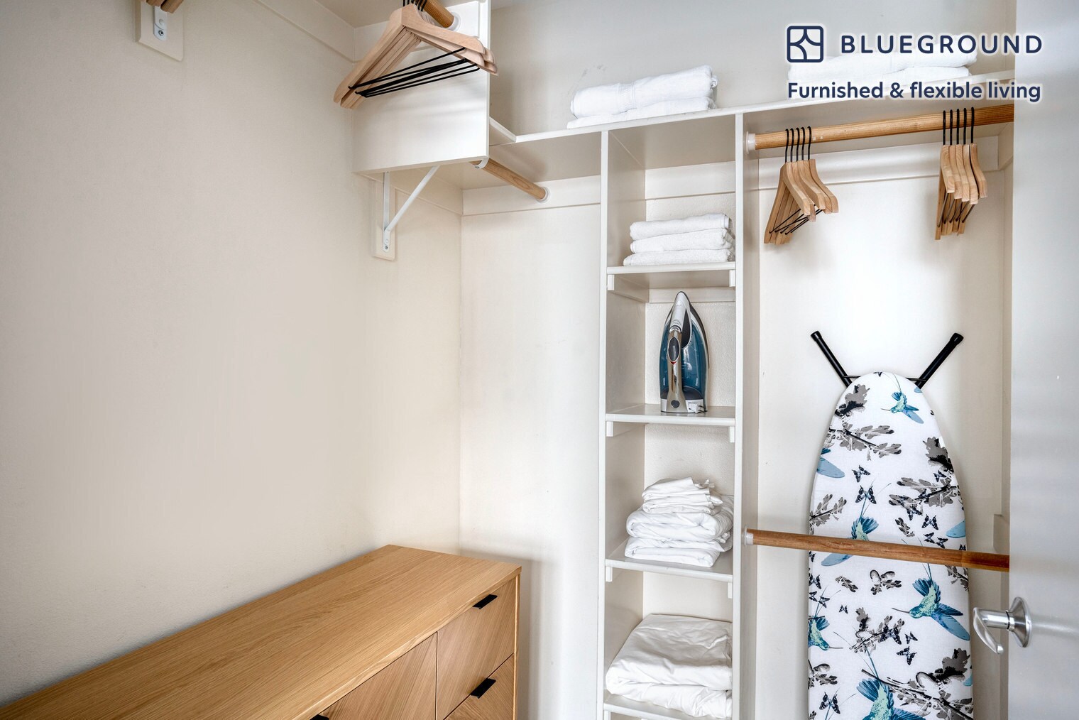 Building Photo - 690 Long Bridge St