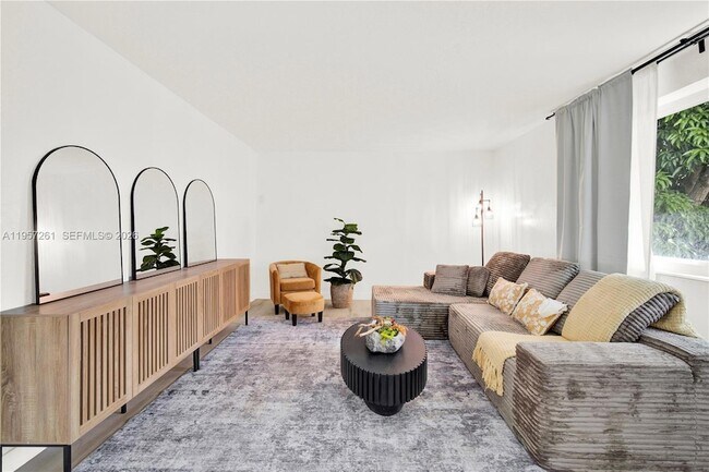 Building Photo - 51 NE 56th Ct