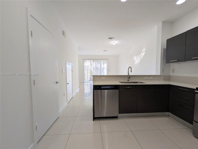 Building Photo - 3484 NW 13th St