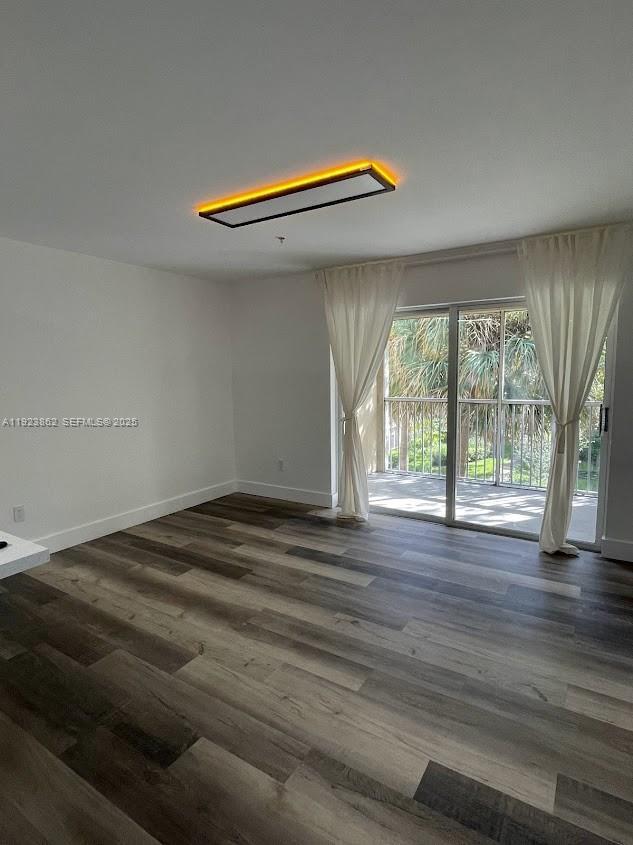 Building Photo - 440 S Park Rd