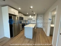 Building Photo - 1032 E 400 S