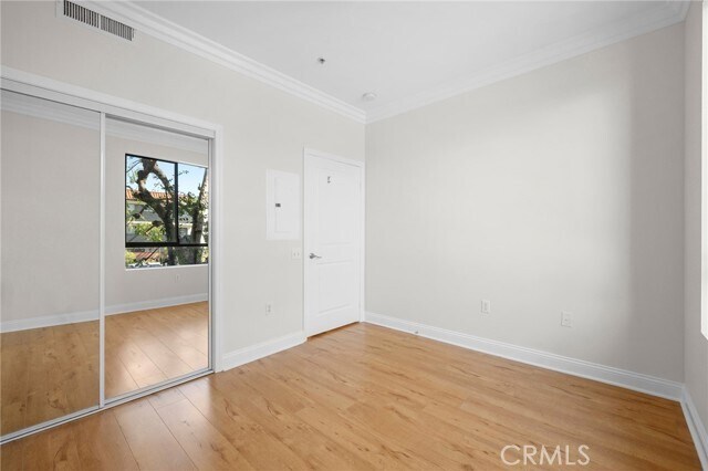 Building Photo - 6938 Laurel Canyon Blvd