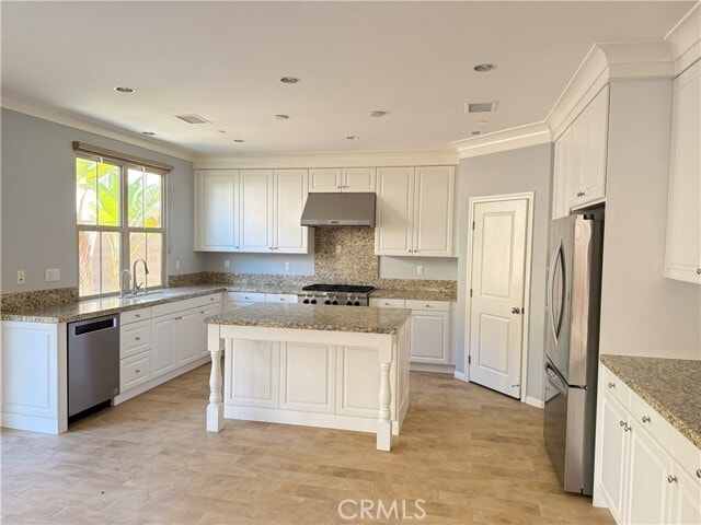 Building Photo - 137 Doverwood