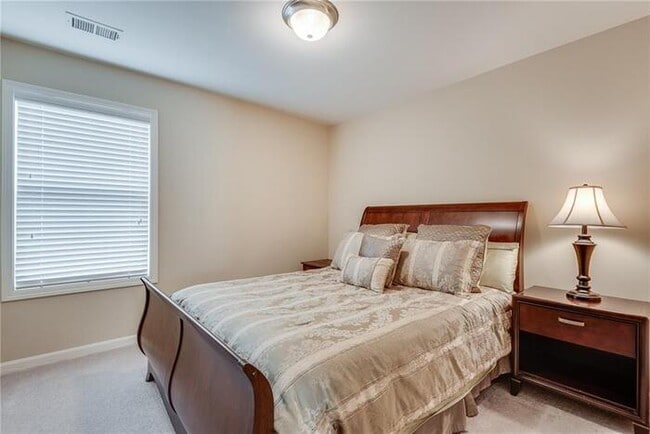 Building Photo - 2318 Brynfield Cove