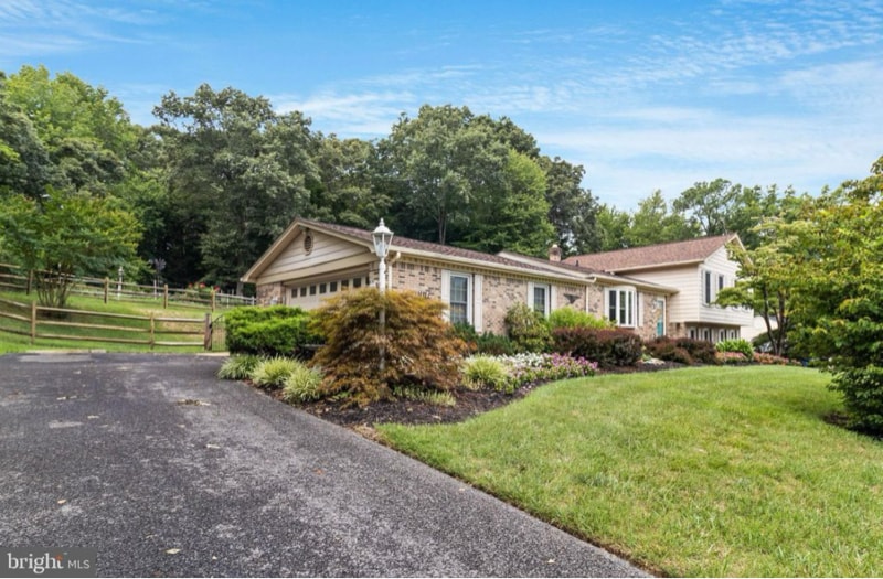 Primary Photo - 509 Dogwood Ct